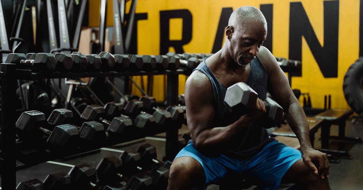 Progressive Weightlifting Slows Osteoporosis and Strengthens Aging Bones