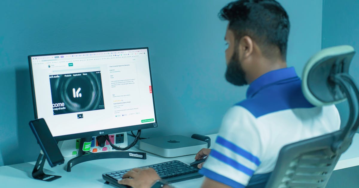 Ergonomic Workspace Design Cuts Chronic Pain and Boosts Work Performance